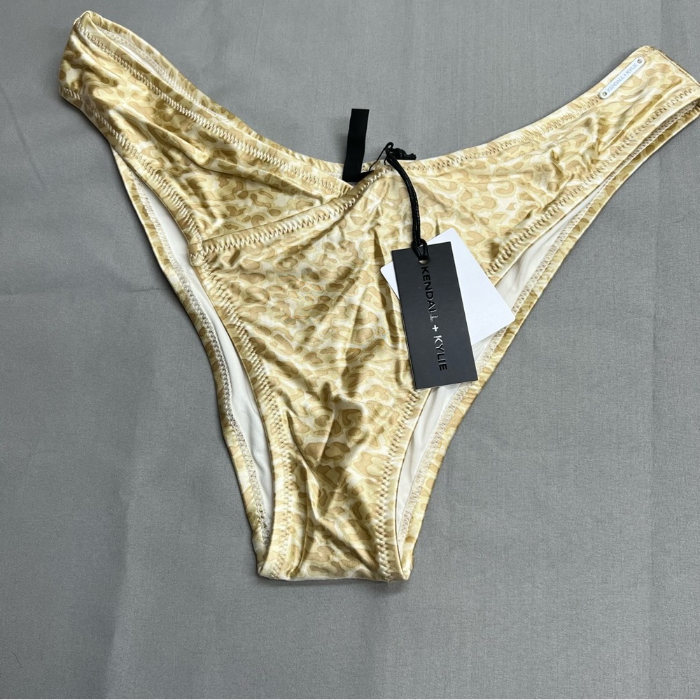 Kendall & Kylie Swim Bottom - Picture 2 of 5